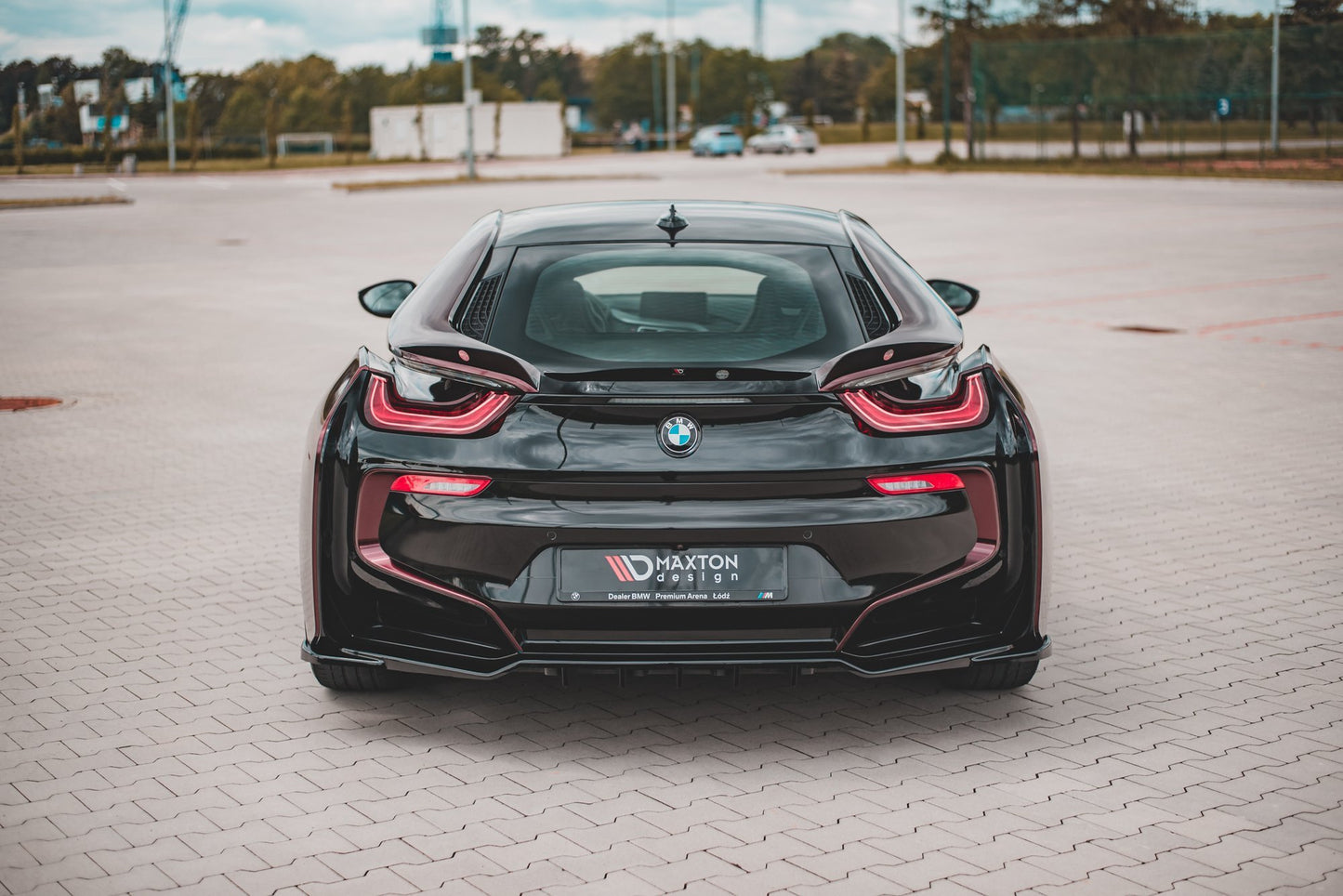 Zentrale Spoiler CAP für BMW i8 schwarz Hochglanz