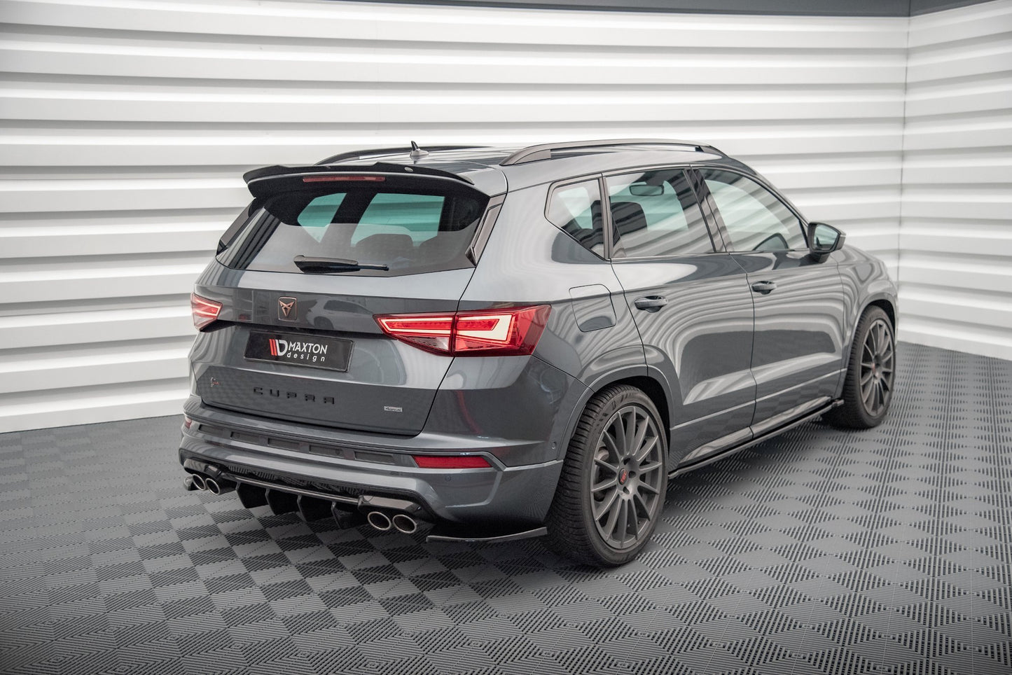 Heck Ansatz Flaps Diffusor für Cupra Ateca Mk1 / Mk1 Facelift schwarz Hochglanz