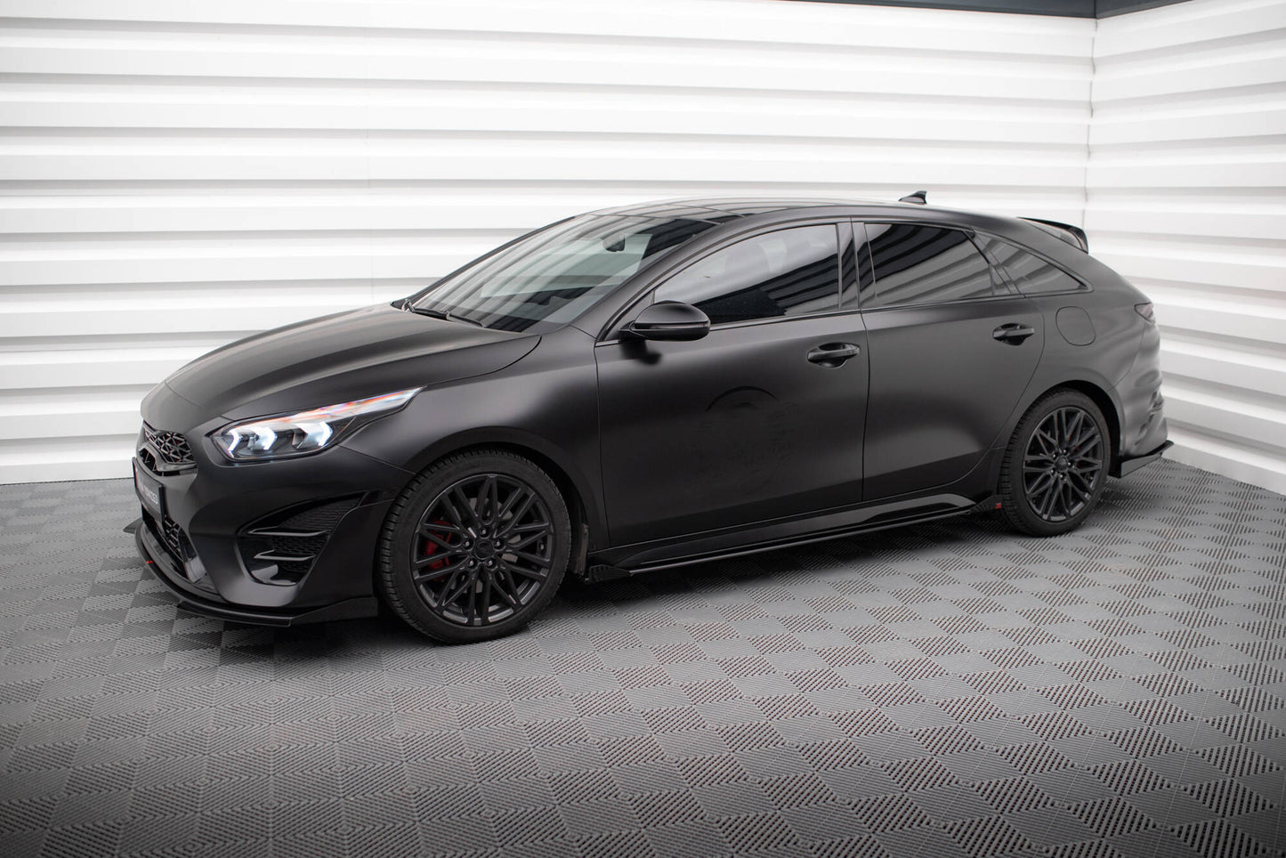Street Pro Seitenschweller Ansatz für + Flaps Kia Proceed GT / GT-Line Mk1 Facelift / Ceed GT Mk3 Facelift schwarz Hochglanz