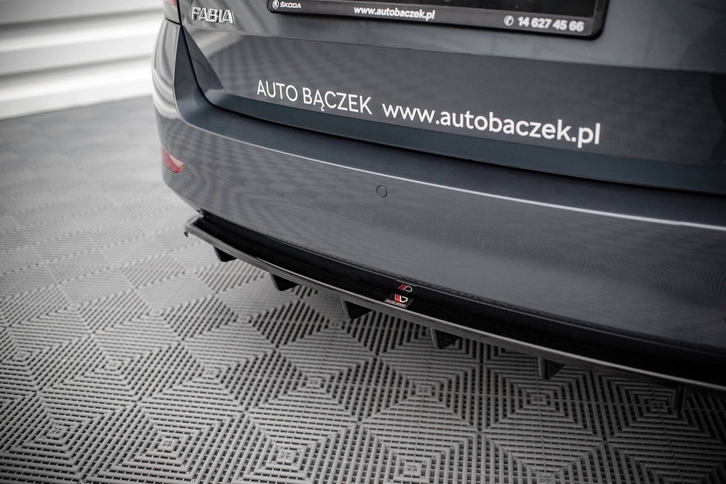 Mittlerer Diffusor Heck Ansatz DTM Look für Skoda Fabia Combi Mk3 Facelift schwarz matt