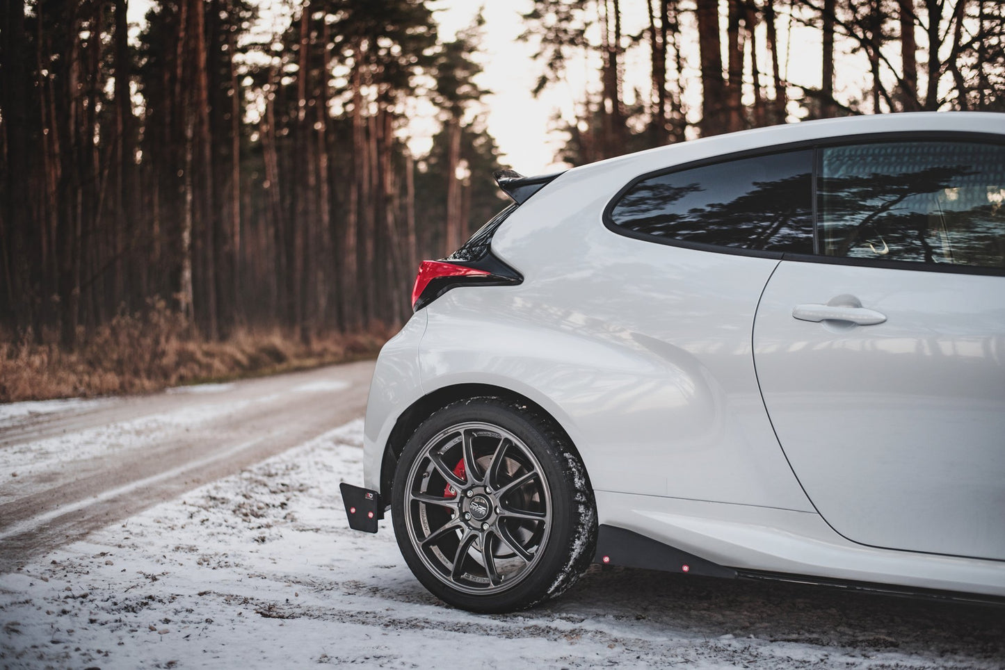 Heck Ansatz Flaps Diffusor V.2 +Flaps für Toyota GR Yaris Mk4
