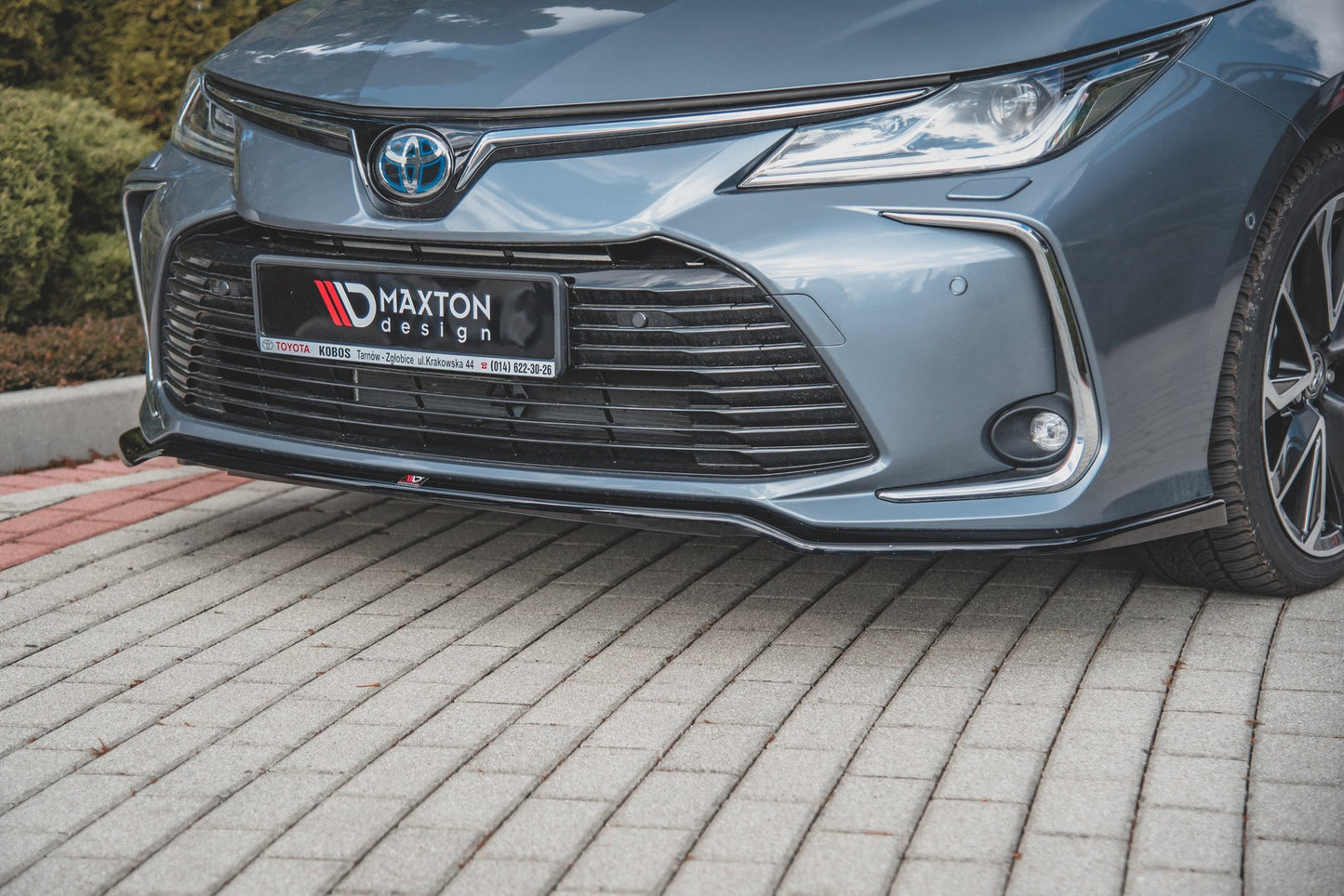 Front Ansatz für Toyota Corolla XII Limousine schwarz Hochglanz