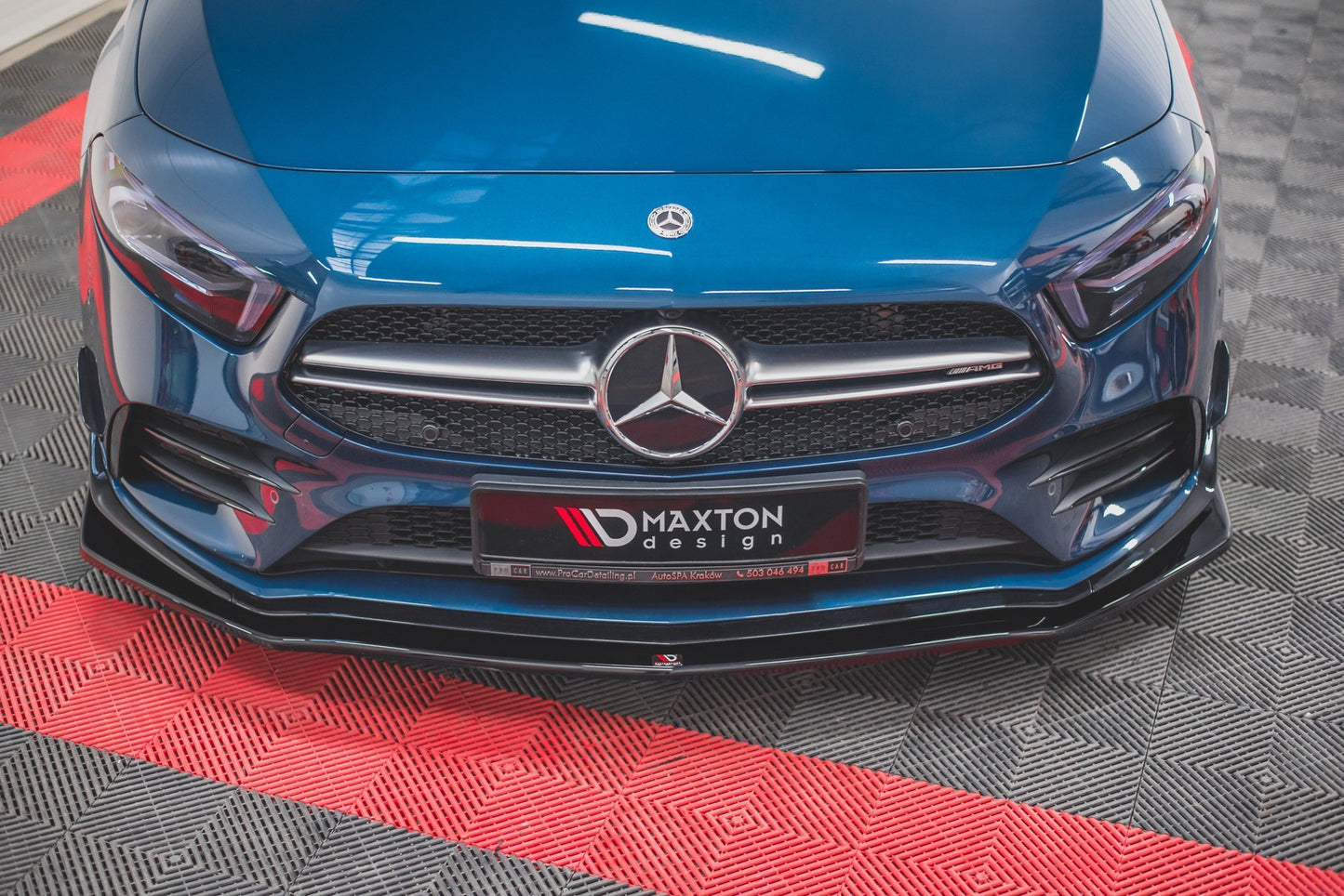 Front Ansatz V.1 für Mercedes A35 AMG Aero W177 schwarz Hochglanz