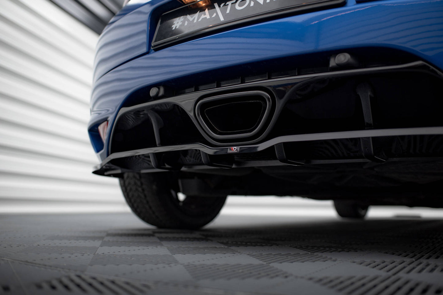 Mittlerer Cup Diffusor DTM Look Heck Ansatz für Renault Megane RS Mk3 schwarz Hochglanz