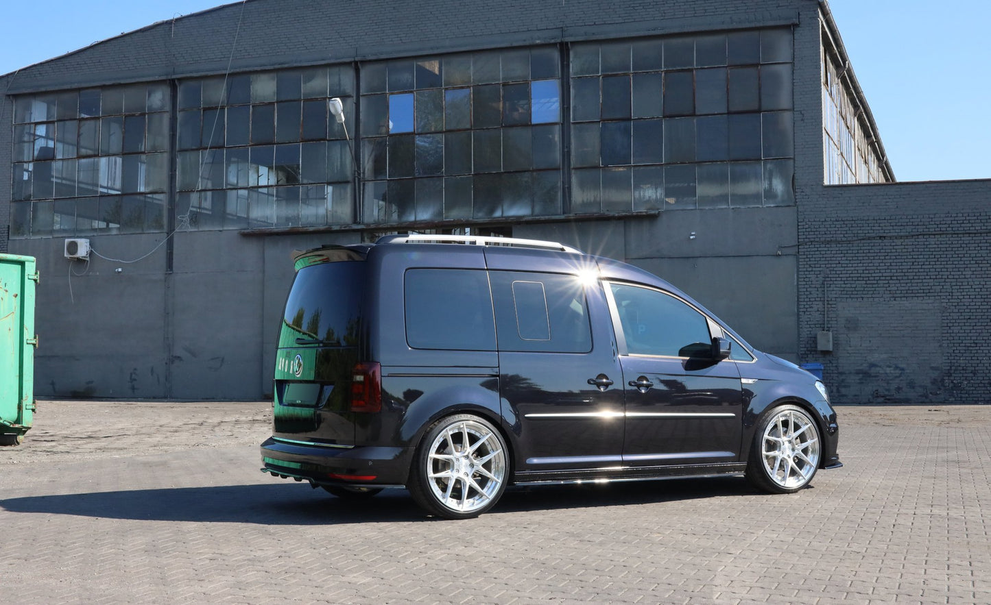 Seitenschweller Ansatz für VW Caddy Mk. 4 schwarz Hochglanz