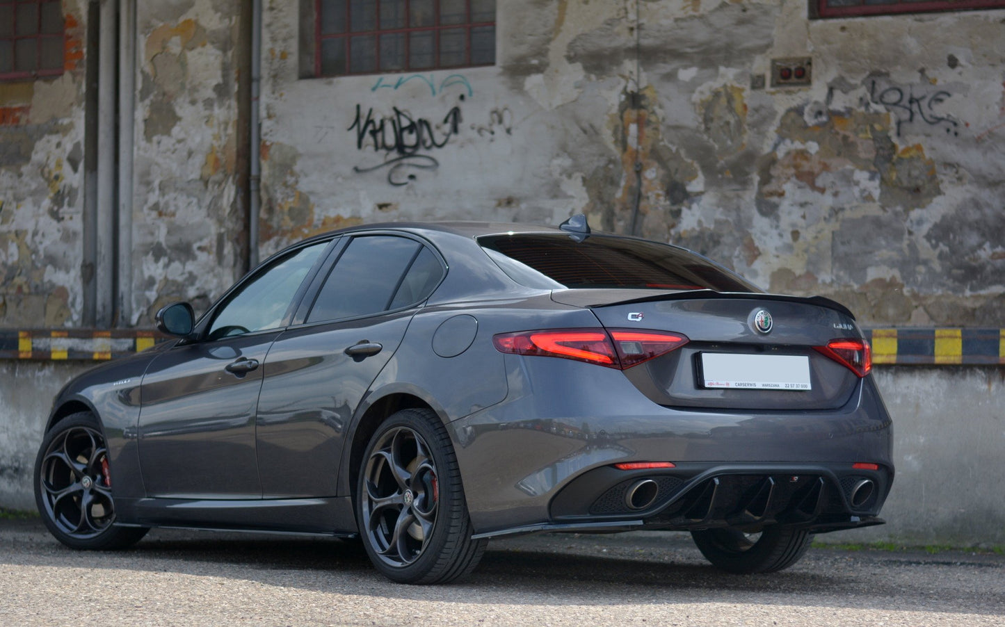 Heck Ansatz Flaps Diffusor für ALFA ROMEO GIULIA VELOCE schwarz Hochglanz