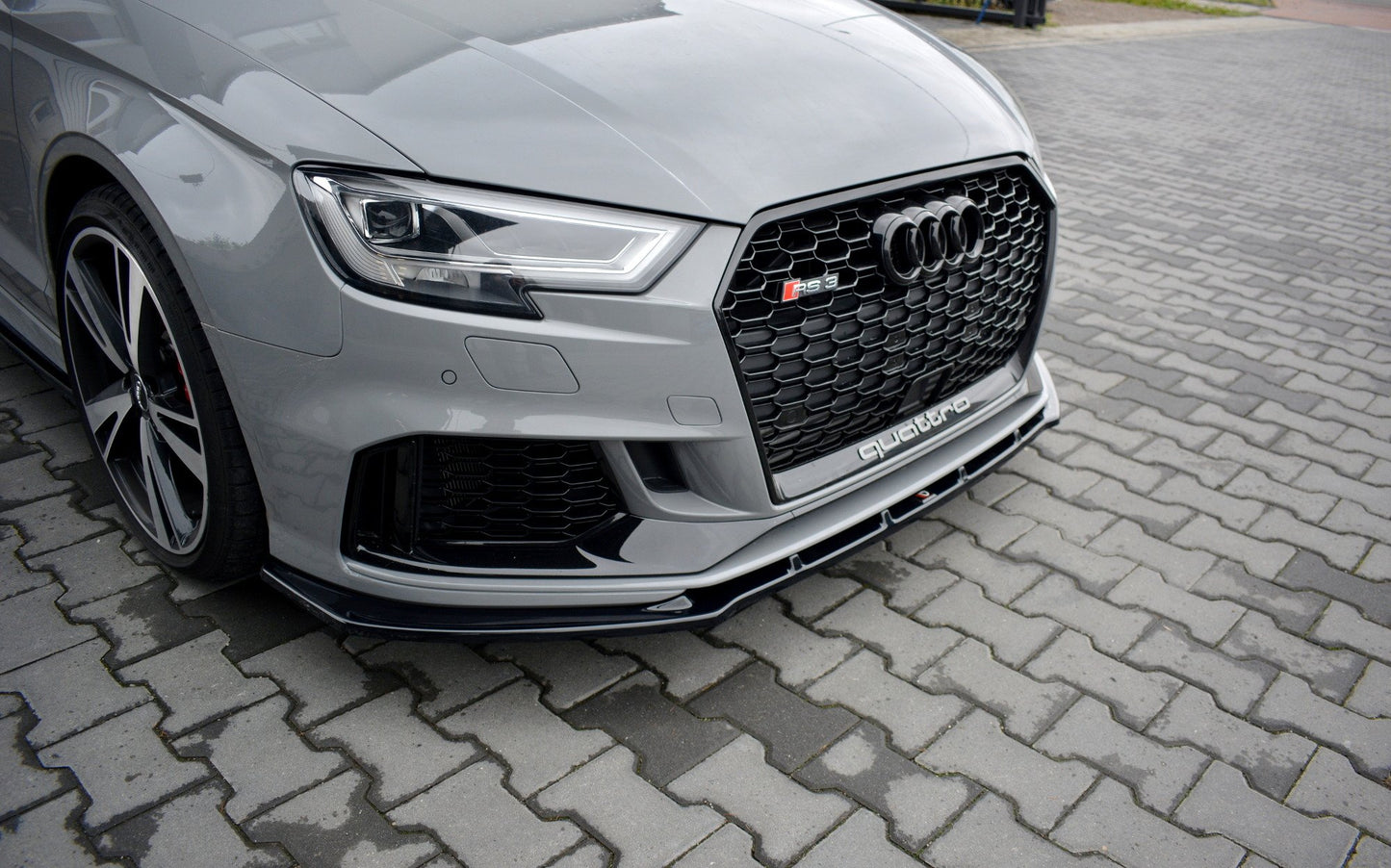 Front Ansatz V.1 für Audi RS3 8V FL Limousine schwarz Hochglanz