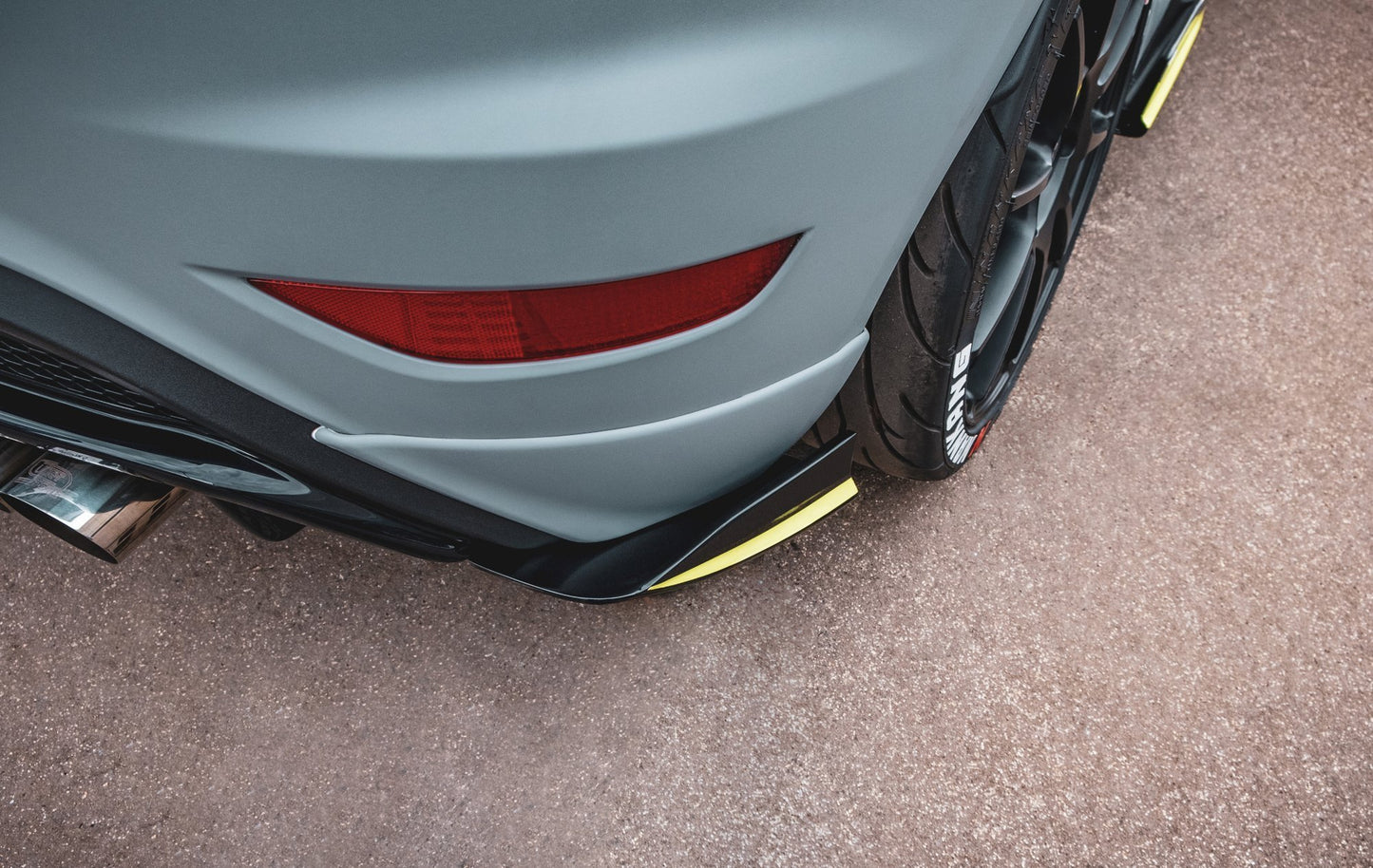 Heck Ansatz Flaps Diffusor für Ford Fiesta 7 ST Facelift