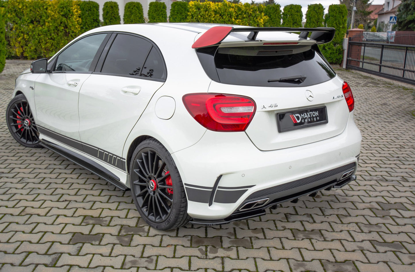 Heck Ansatz Flaps Diffusor für Mercedes A45 AMG W176 schwarz Hochglanz
