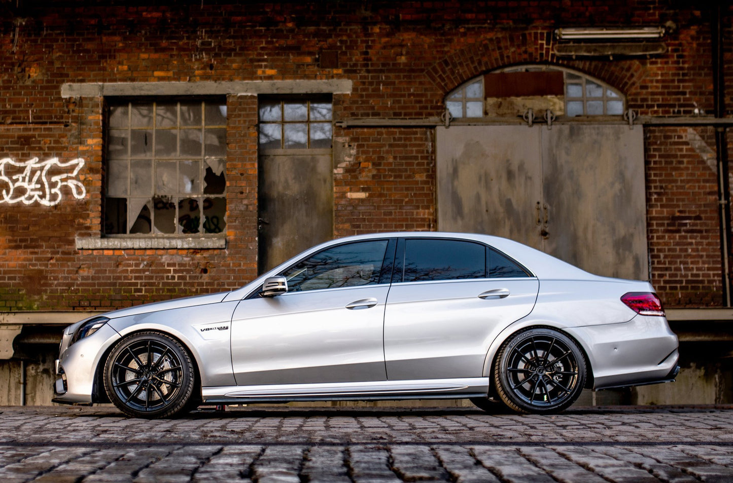 Seitenschweller Ansatz für Mercedes-Benz E63 AMG / AMG-Line Limousine W212 Facelift schwarz Hochglanz