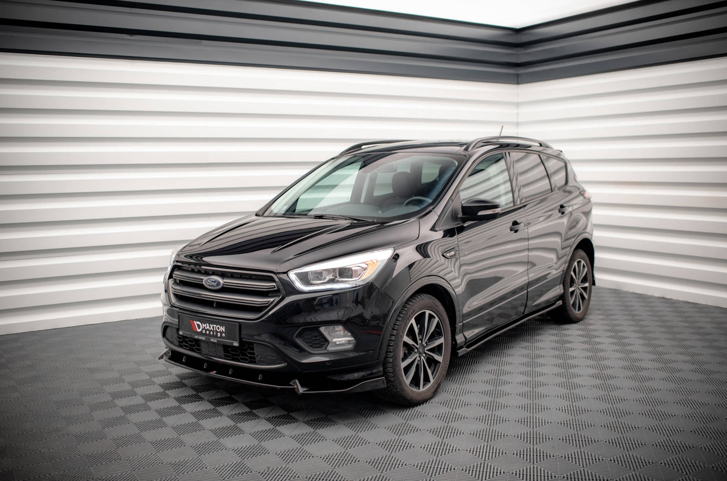 Seitenschweller Ansatz für Ford Escape ST-Line Mk3 schwarz Hochglanz