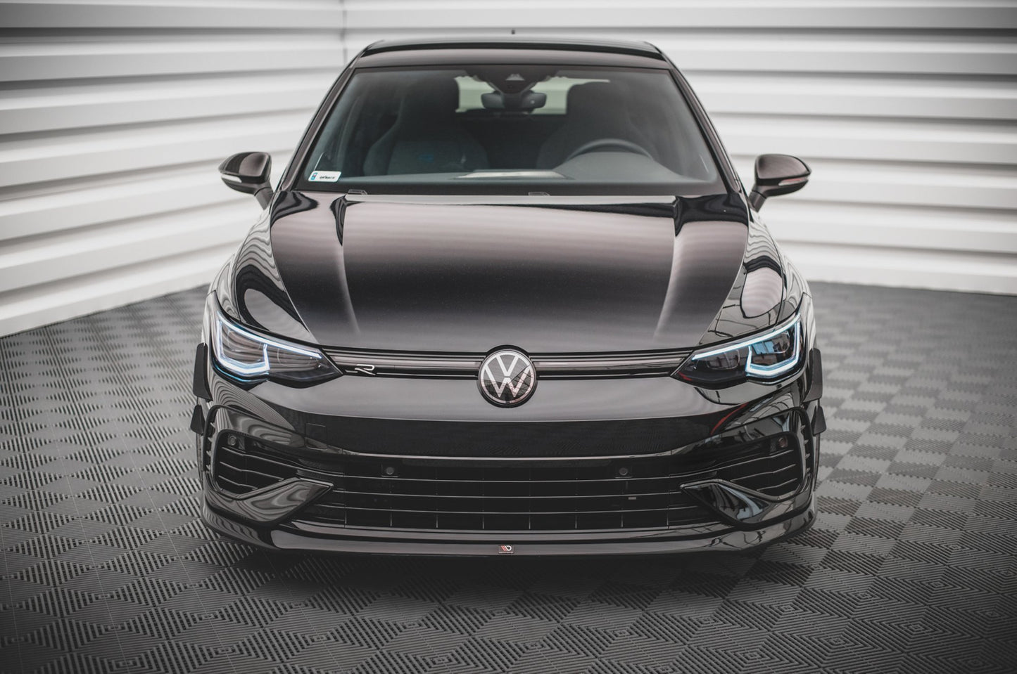 Front Ansatz V.5 für VW Golf R Mk8 schwarz Hochglanz