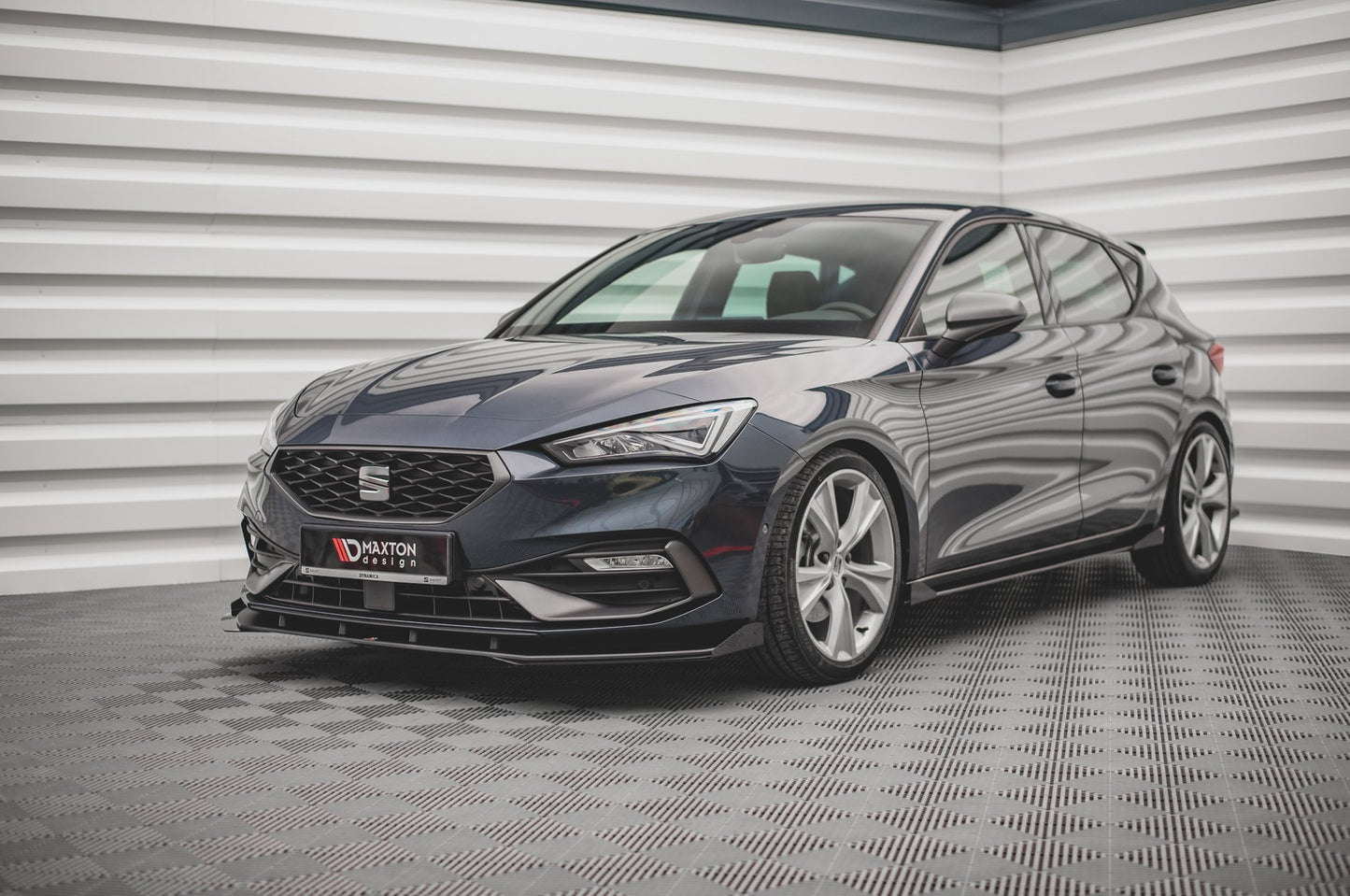 Seitenschweller Flaps für Seat Leon FR Mk4 schwarz Hochglanz