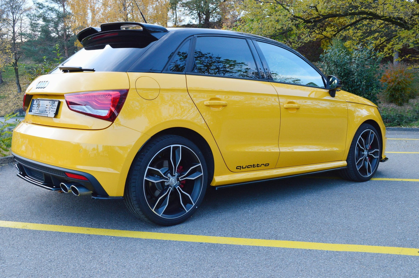 Seitenschweller Ansatz für Audi S1 8X schwarz Hochglanz
