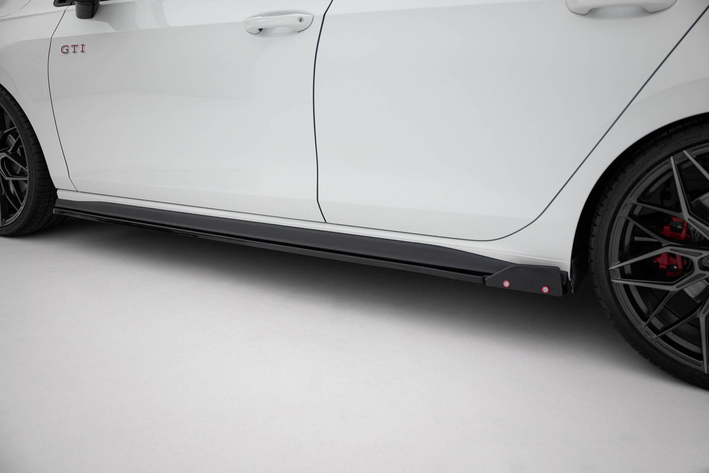 Seitenschweller Ansatz V.2 für + Flaps für VW Golf GTI / GTE / GTI Clubsport / GTD / R-Line Mk8