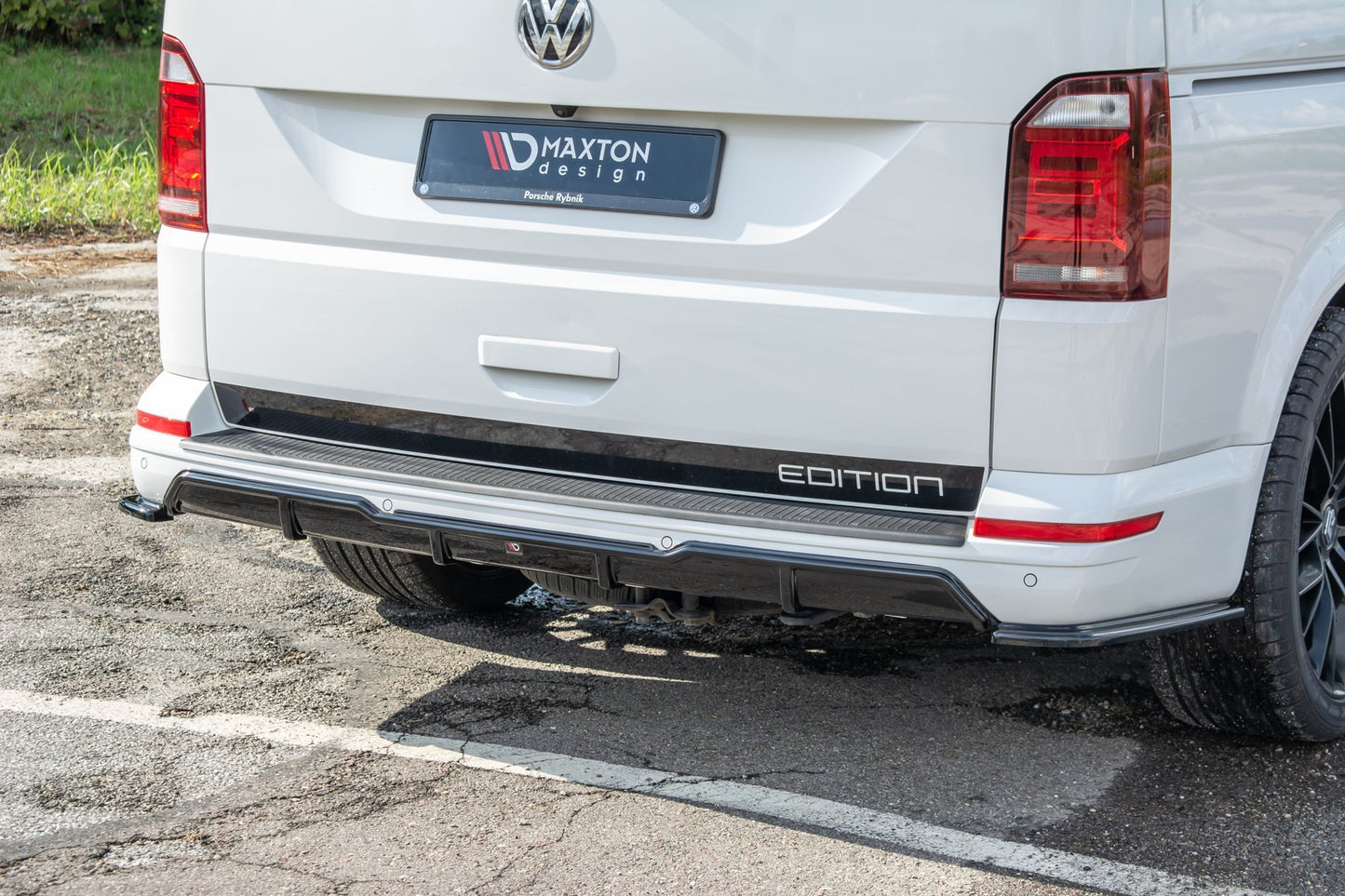 Heck Ansatz Flaps Diffusor für VW T6 schwarz Hochglanz