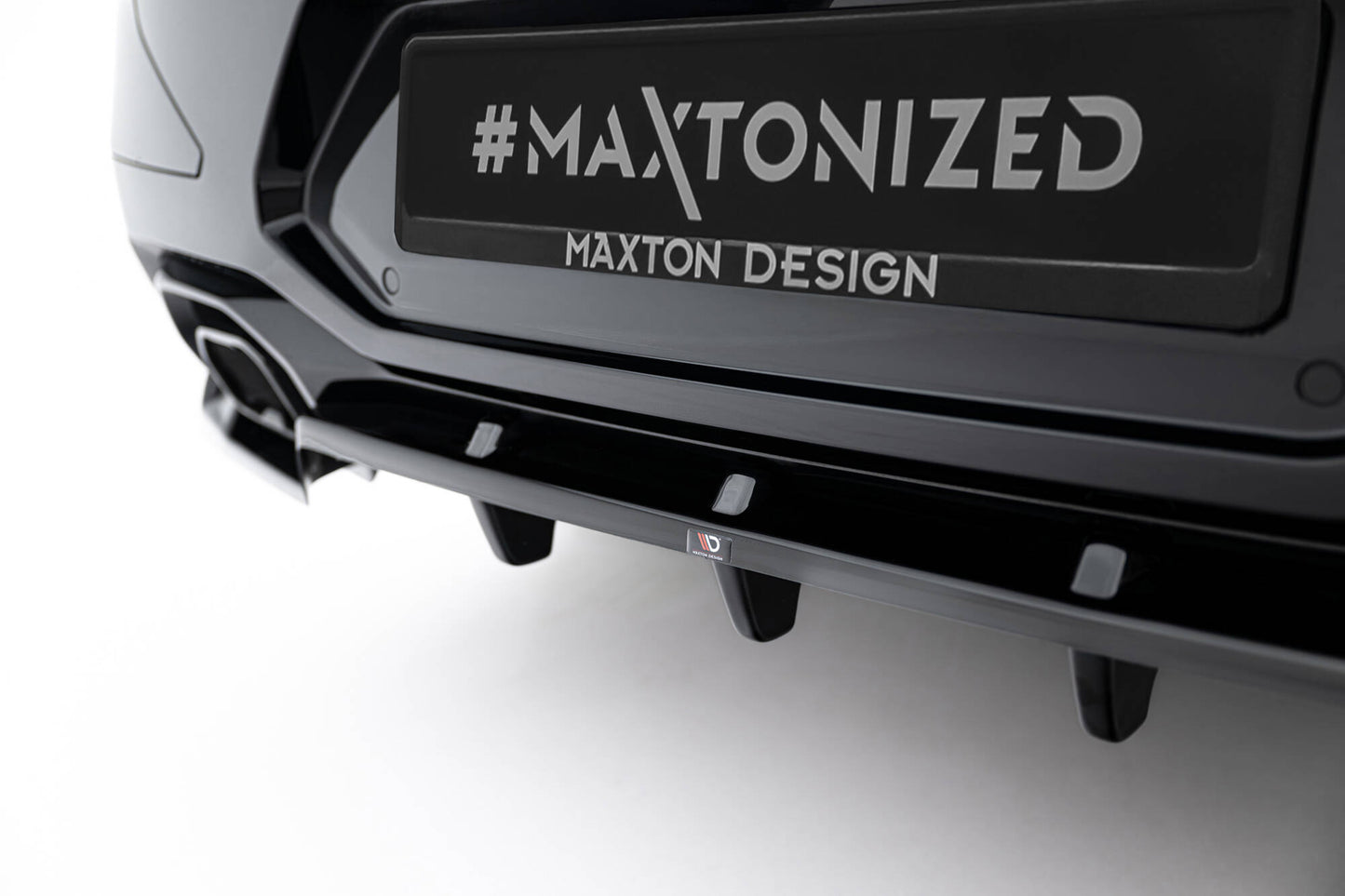 Mittlerer Cup Diffusor DTM Look Heck Ansatz V.2 für BMW X4 M-Paket G02 Facelift schwarz Hochglanz