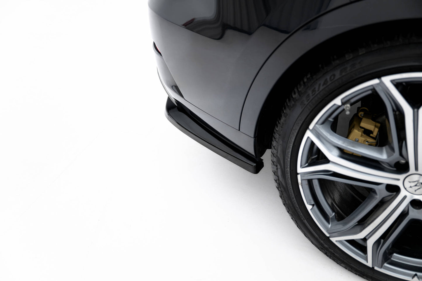 Mittlerer Cup Diffusor DTM Look Heck Ansatz für Maserati Levante GT Mk1 Facelift schwarz Hochglanz