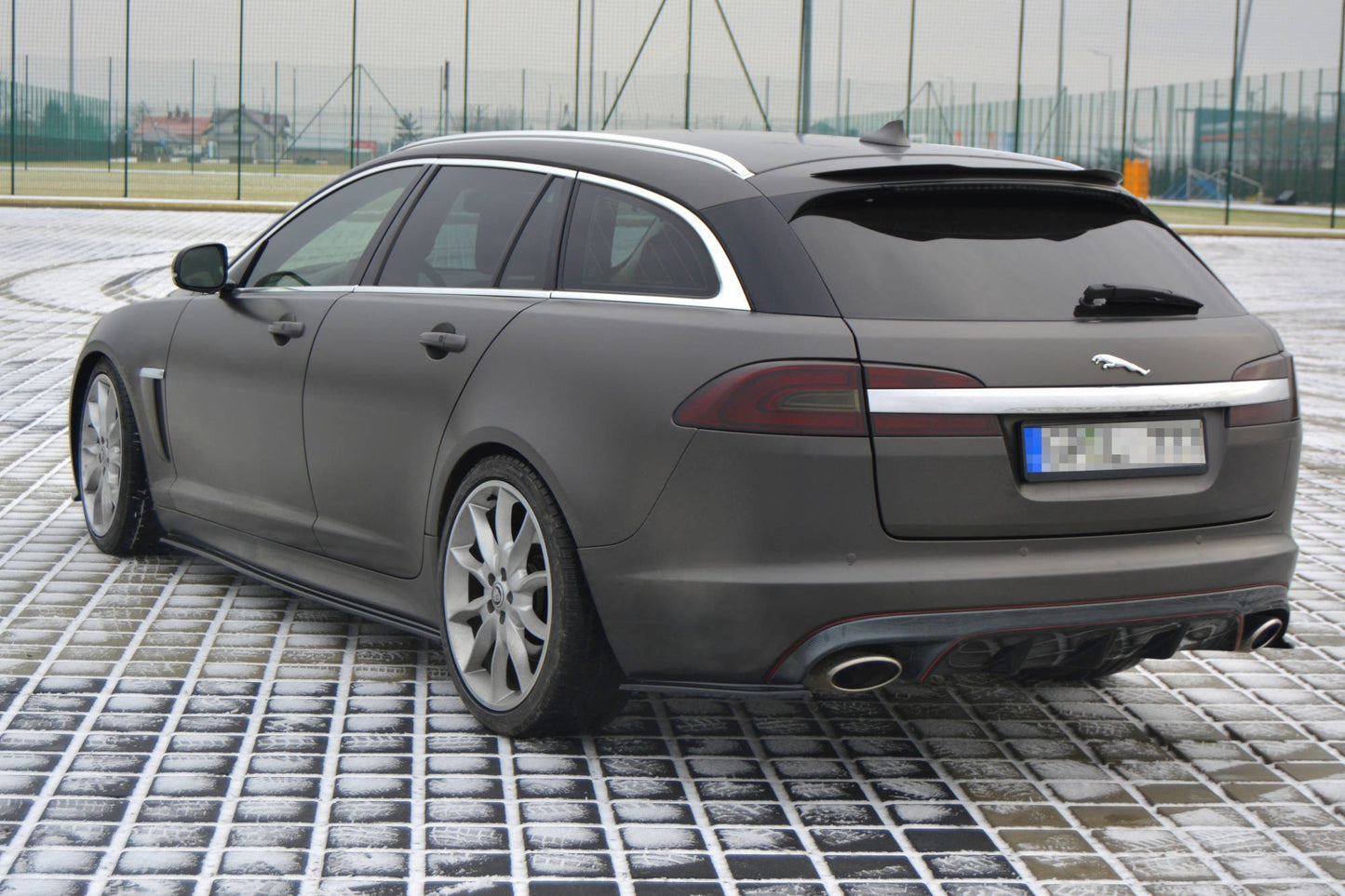 Heck Ansatz Flaps Diffusor für JAGUAR XF (X250) MK1 SPORTBRAKE S-PACK schwarz Hochglanz