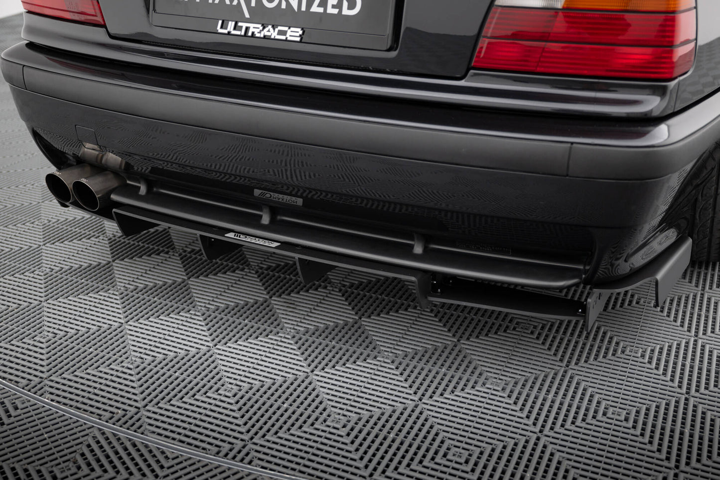 Diffusor Heck Ansatz für Heckschürze für BMW M3 / 3 M-Paket E36 Coupe