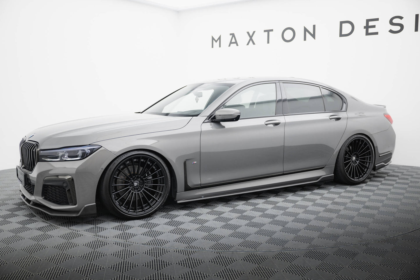 Set of Carbon Fiber Splitters BMW 7 M-Paket G11 Facelift schwarz matt