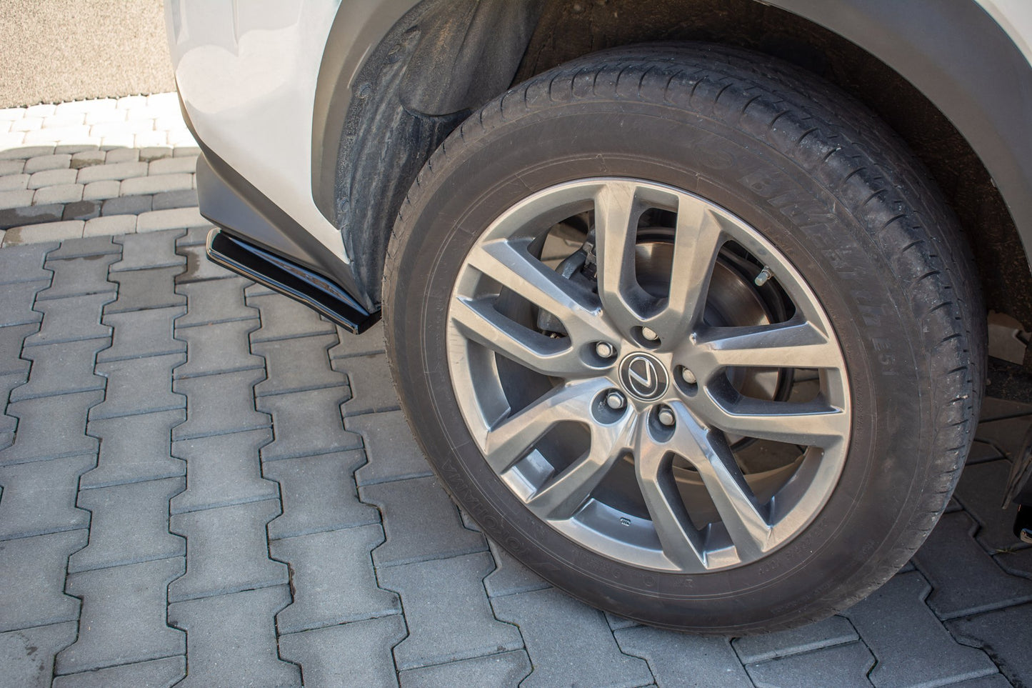 Heck Ansatz Flaps Diffusor für Lexus NX Facelift schwarz Hochglanz