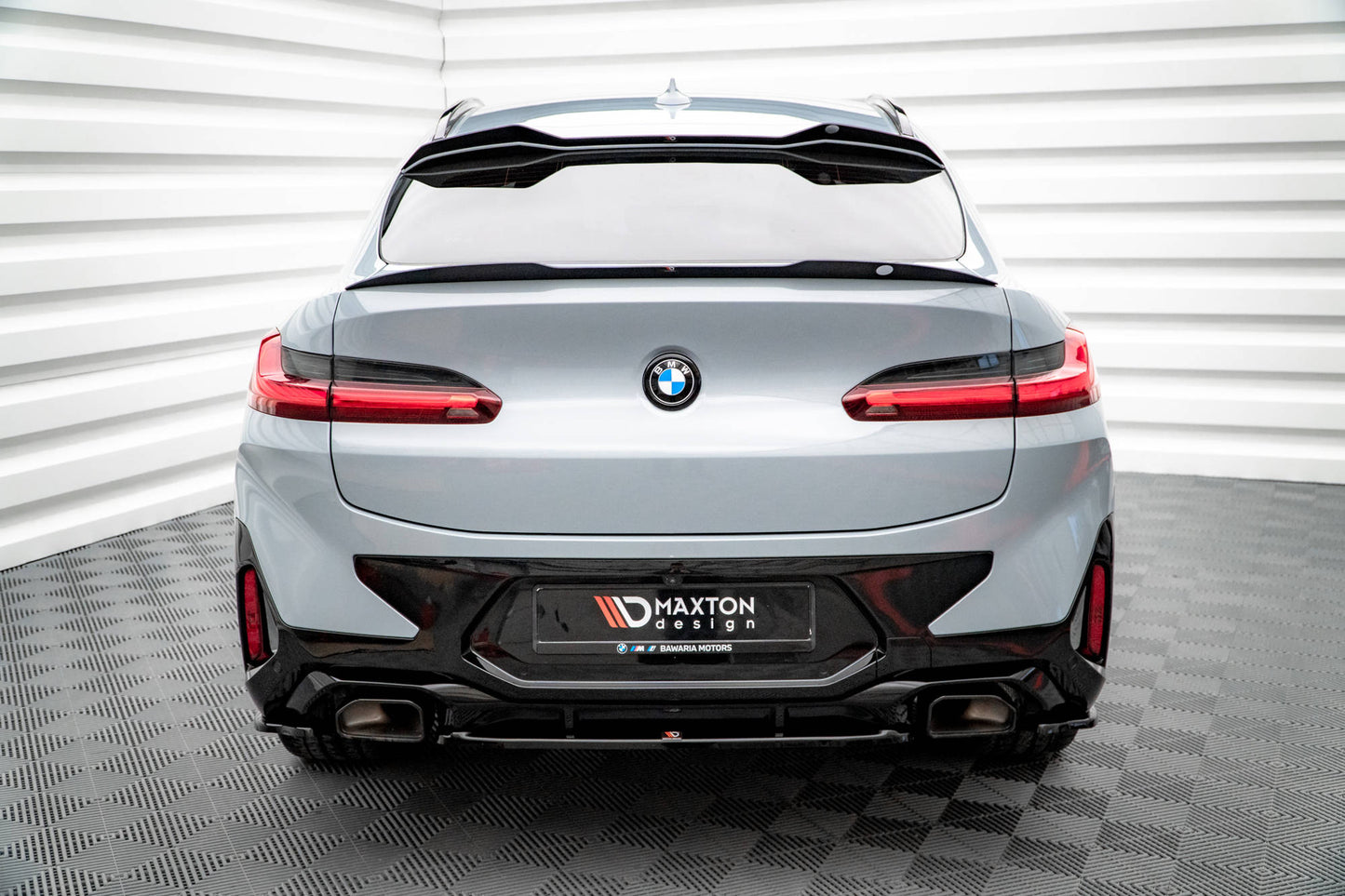 Heck Ansatz Flaps Diffusor für BMW X4 M-Paket G02 Facelift schwarz Hochglanz