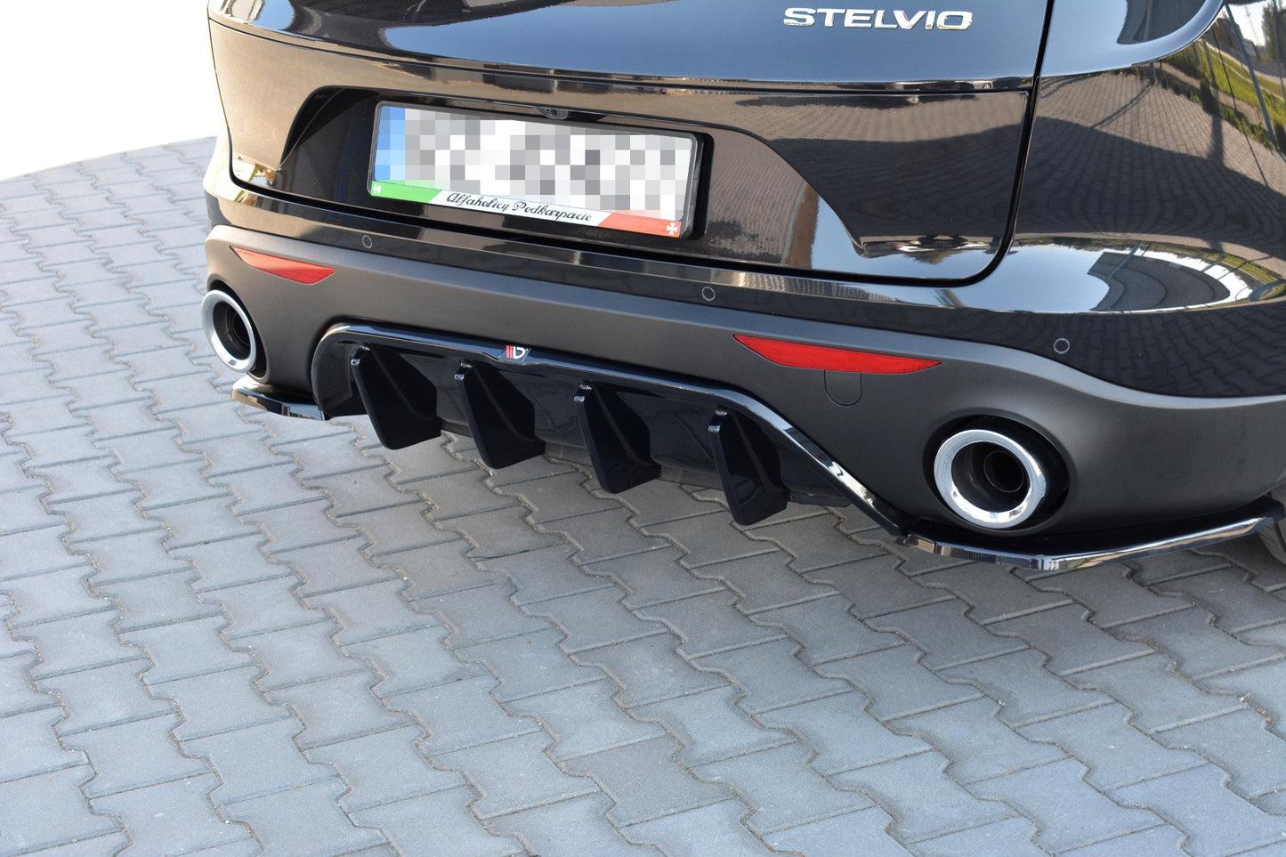 Diffusor Heck Ansatz für ALFA ROMEO STELVIO schwarz Hochglanz