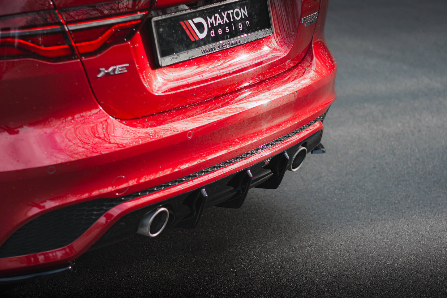 Diffusor Heck Ansatz für Jaguar XE R-Dynamic X760 Facelift schwarz Hochglanz