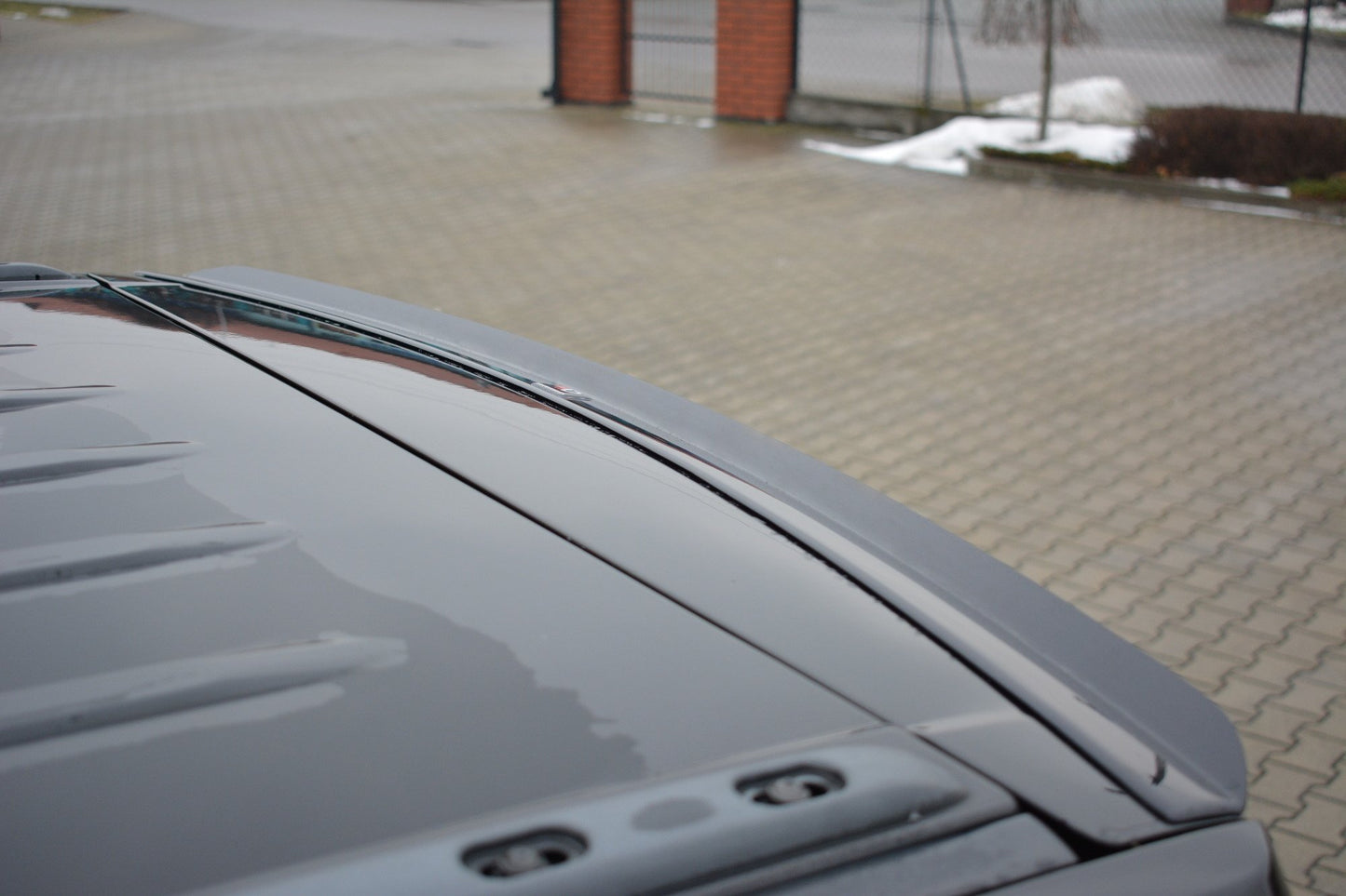 Spoiler CAP für JEEP GRAND CHEROKEE WK STR8 schwarz Hochglanz