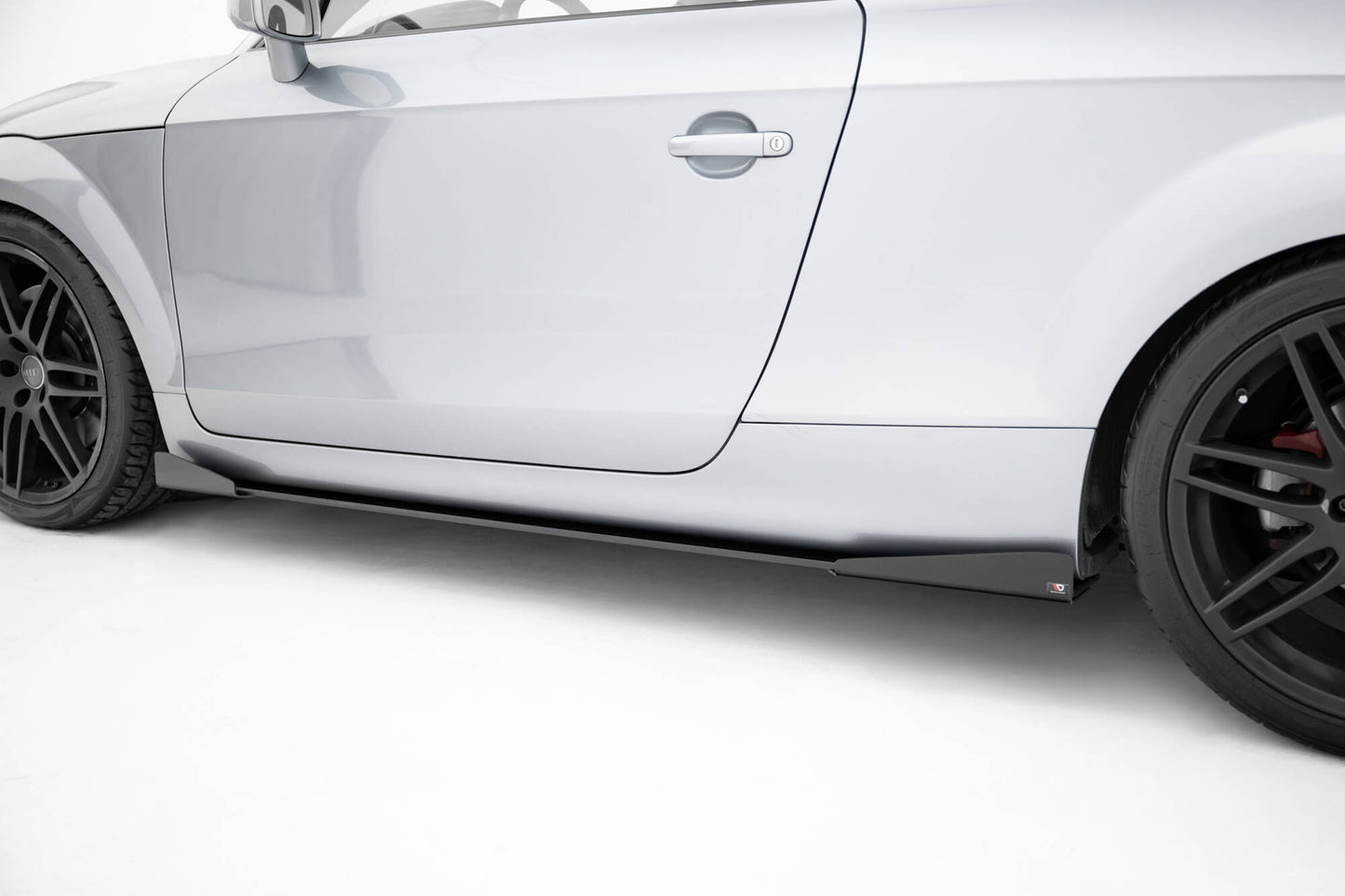 Street Pro Seitenschweller Ansatz für + Flaps Audi TT S / TT S-Line 8J Facelift schwarz Hochglanz