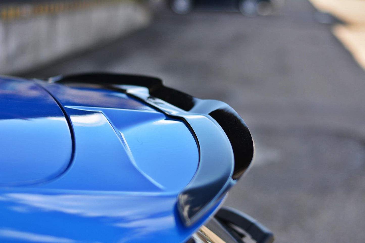 Spoiler CAP V.1 für Ford Focus Hatchback ST-Line Mk4 schwarz Hochglanz