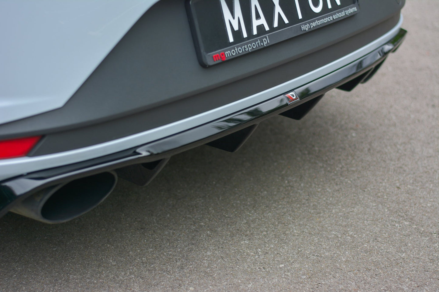 Diffusor Heck Ansatz für Seat Leon III Cupra schwarz Hochglanz