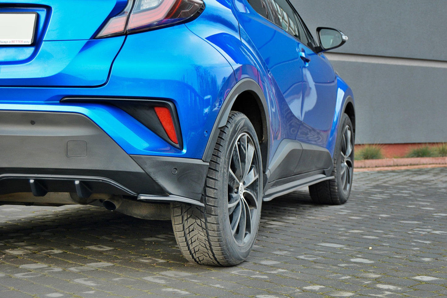Heck Ansatz Flaps Diffusor für TOYOTA C-HR schwarz Hochglanz