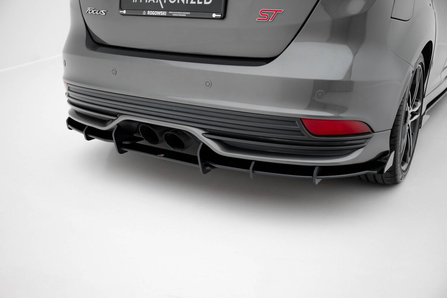 Street Pro Heckschürze + Flaps für Ford Focus ST Mk3 Facelift schwarz Hochglanz