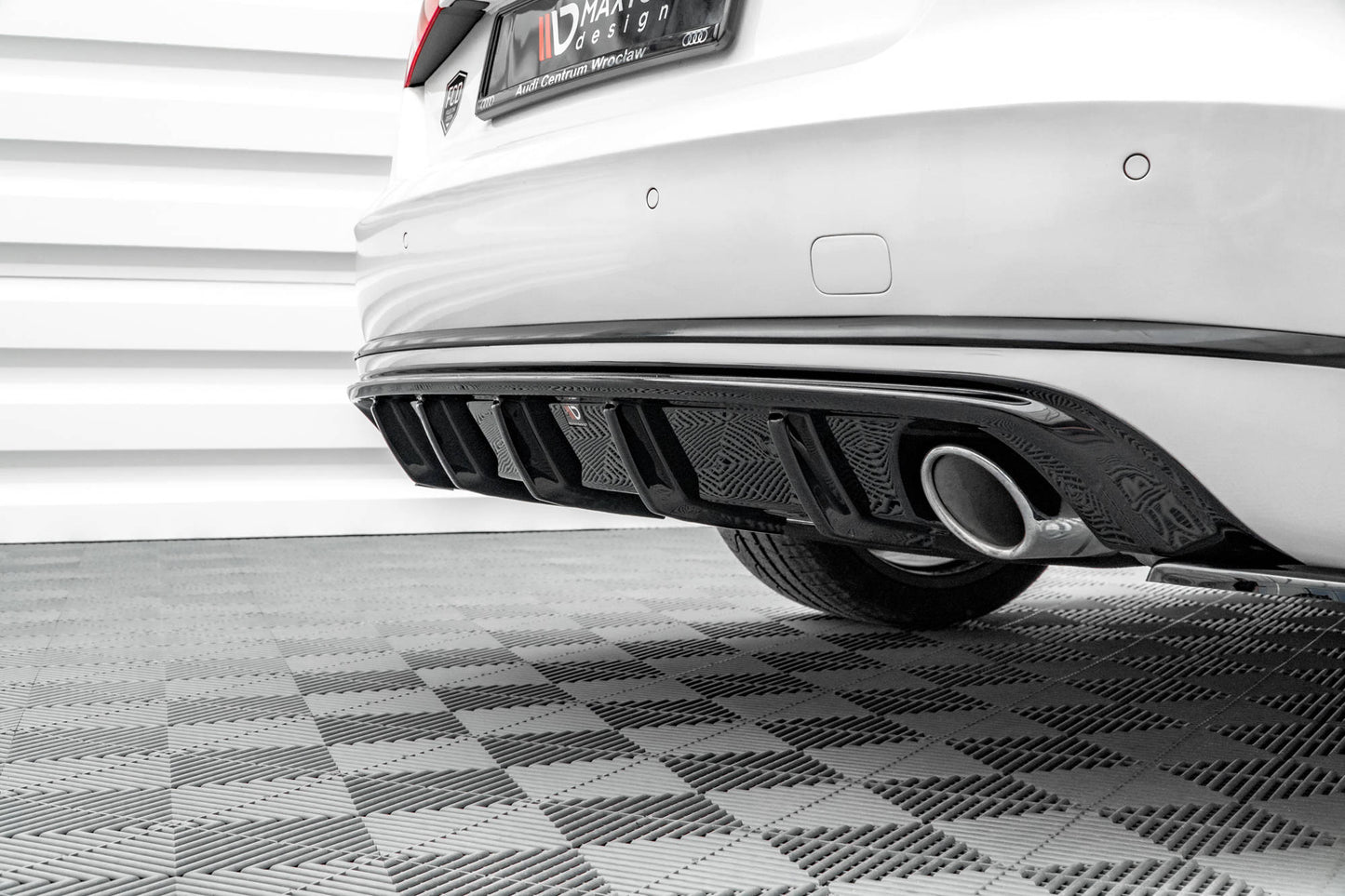 Diffusor Heck Ansatz für Audi A8 D4 schwarz Hochglanz