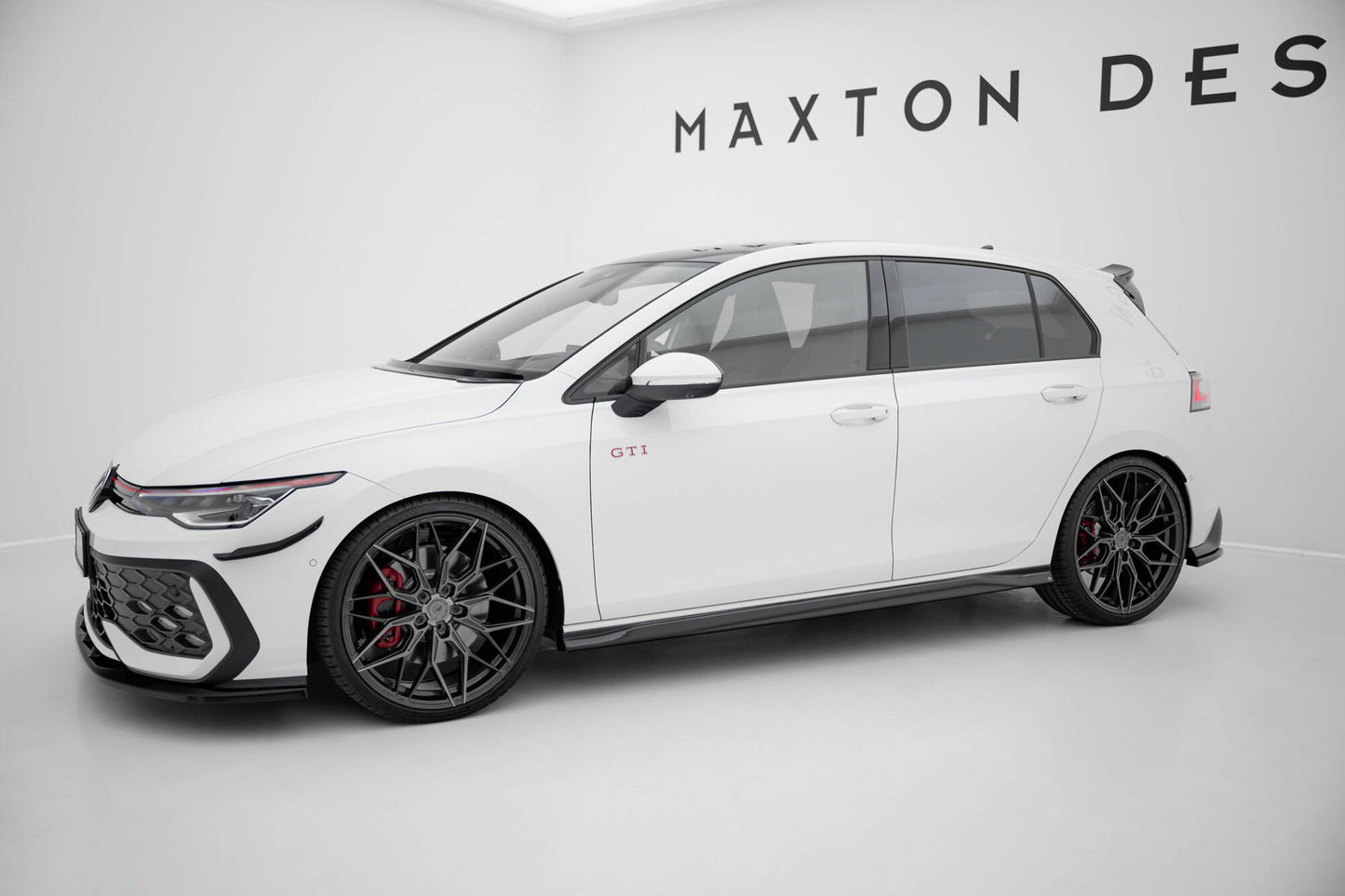 Seitenschweller Ansatz für V.3 für VW Golf GTI / GTE / GTI Clubsport / GTD / R-Line Mk8 schwarz Hochglanz
