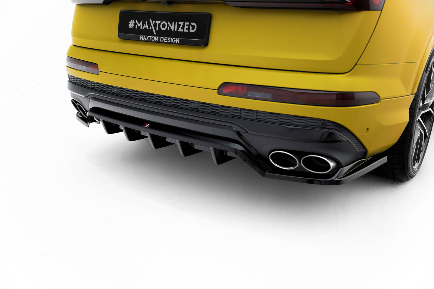 Mittlerer Cup Diffusor DTM Look Heck Ansatz für Audi SQ7 Mk2 (4M) Facelift schwarz Hochglanz