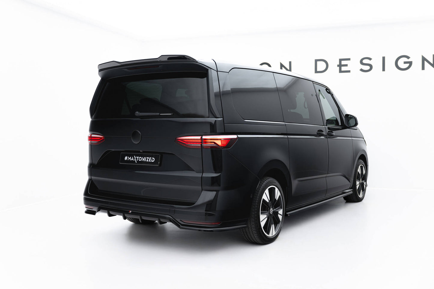 Mittlerer Cup Diffusor DTM Look Heck Ansatz für VW Multivan Long T7 schwarz Hochglanz