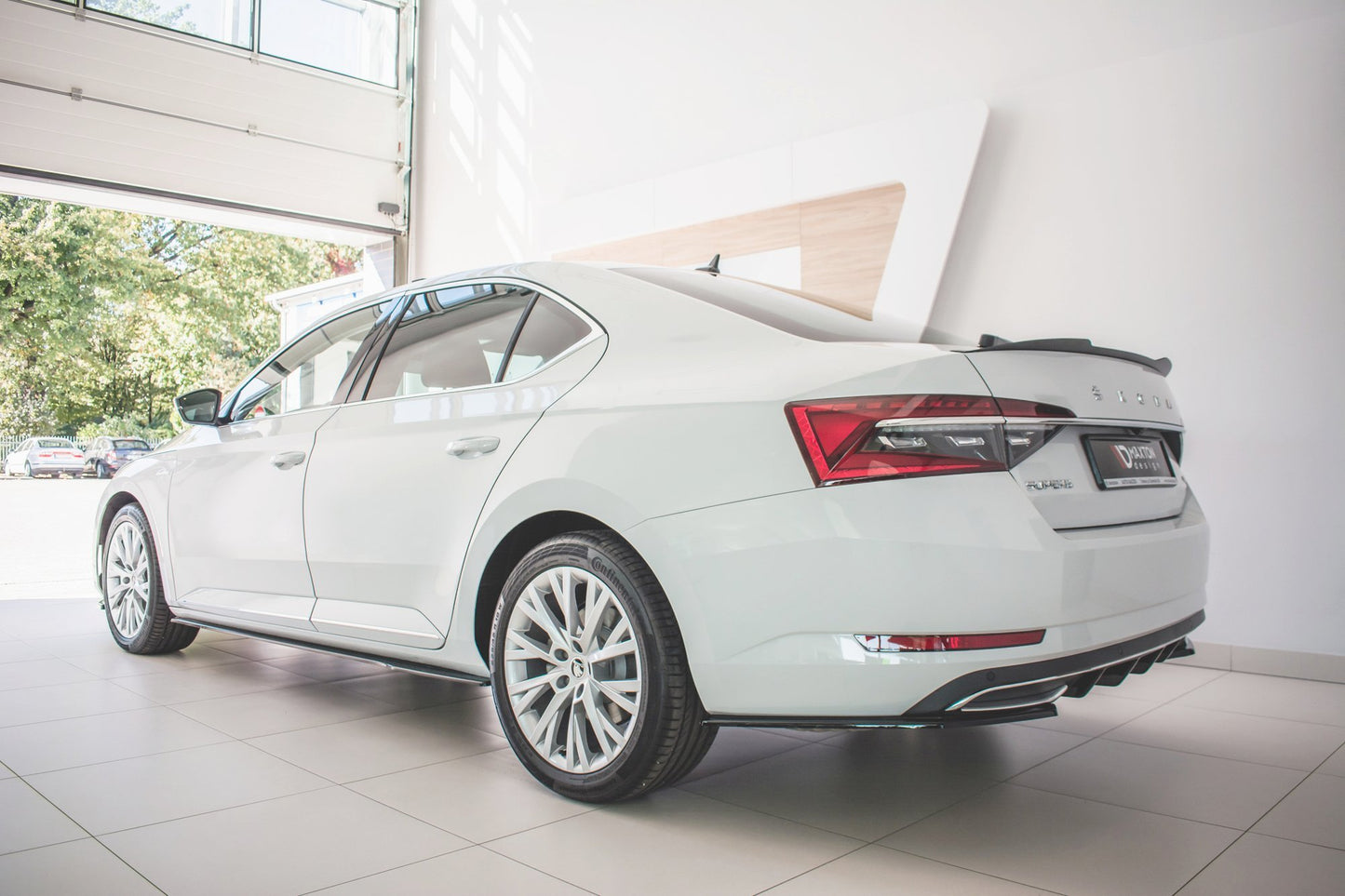 Seitenschweller Ansatz für Skoda Superb Liftback / Combi Mk3 Facelift schwarz Hochglanz
