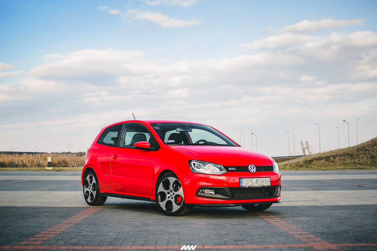 Front Ansatz V.2 für VW Polo GTI Mk5 schwarz Hochglanz