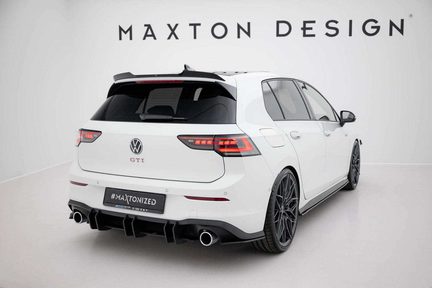 Street Pro Heck Ansatz Flaps Diffusor V.1 für Volkswagen Golf GTI / GTE / R-Line Mk8