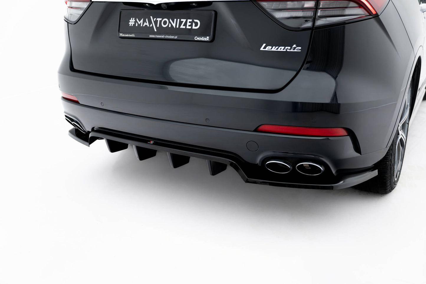 Mittlerer Cup Diffusor DTM Look Heck Ansatz für Maserati Levante GT Mk1 Facelift schwarz Hochglanz