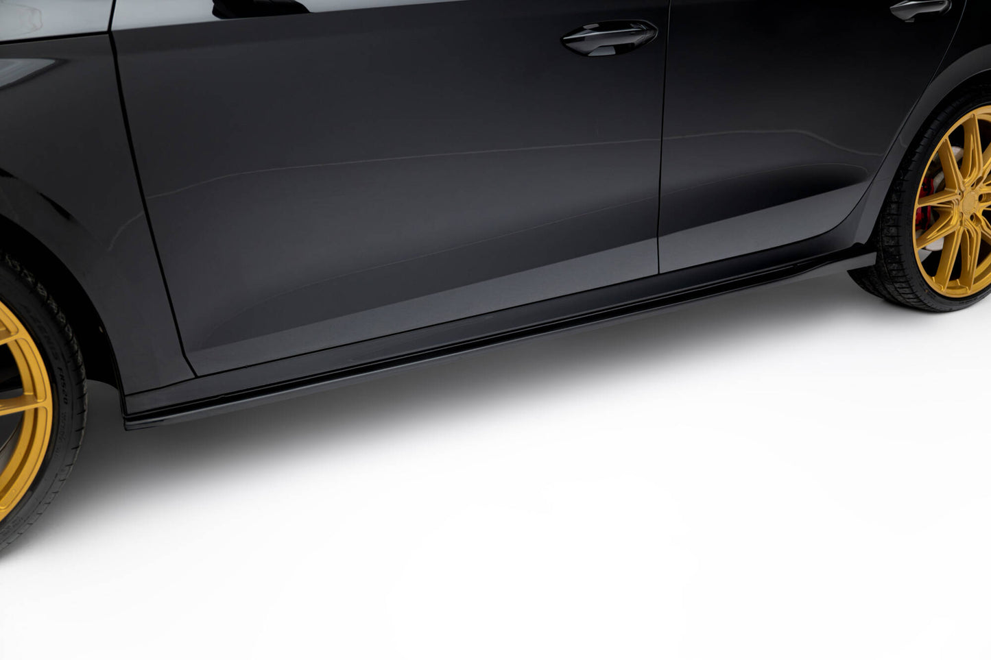 Seitenschweller Ansatz V.2 für Skoda Octavia RS Liftback / Combi Mk4 Facelift schwarz Hochglanz