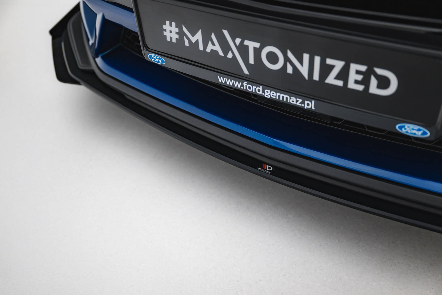 Street Pro Front Ansatz + Flaps für Ford Mustang GT Mk7 schwarz Hochglanz