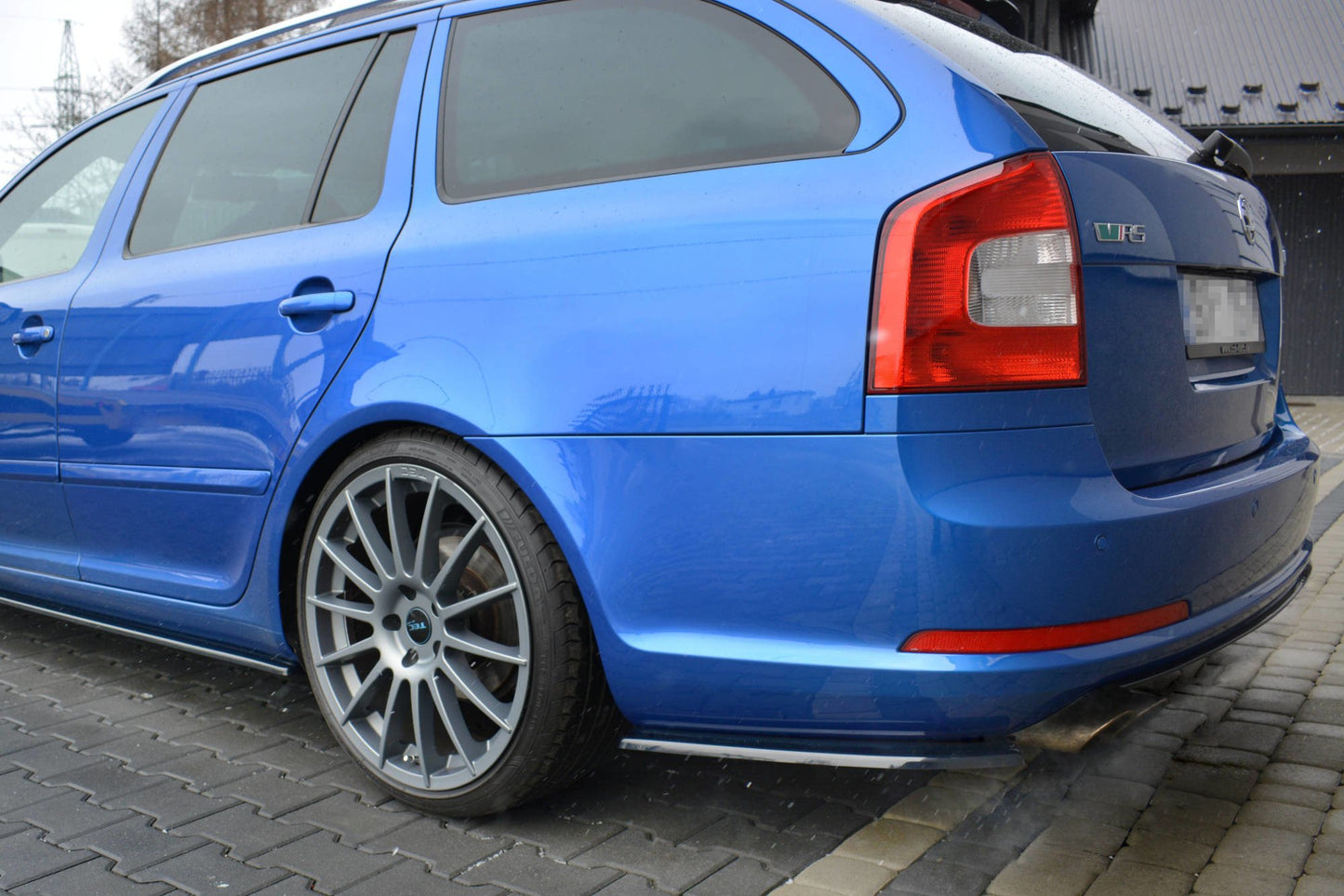Heck Ansatz Flaps Diffusor für Skoda Octavia RS Mk2 / Mk2 FL Limousine / Combi schwarz Hochglanz