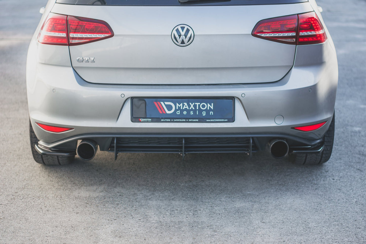 Heck Ansatz Flaps Diffusor V.2 für VW Golf 7 GTI schwarz Hochglanz