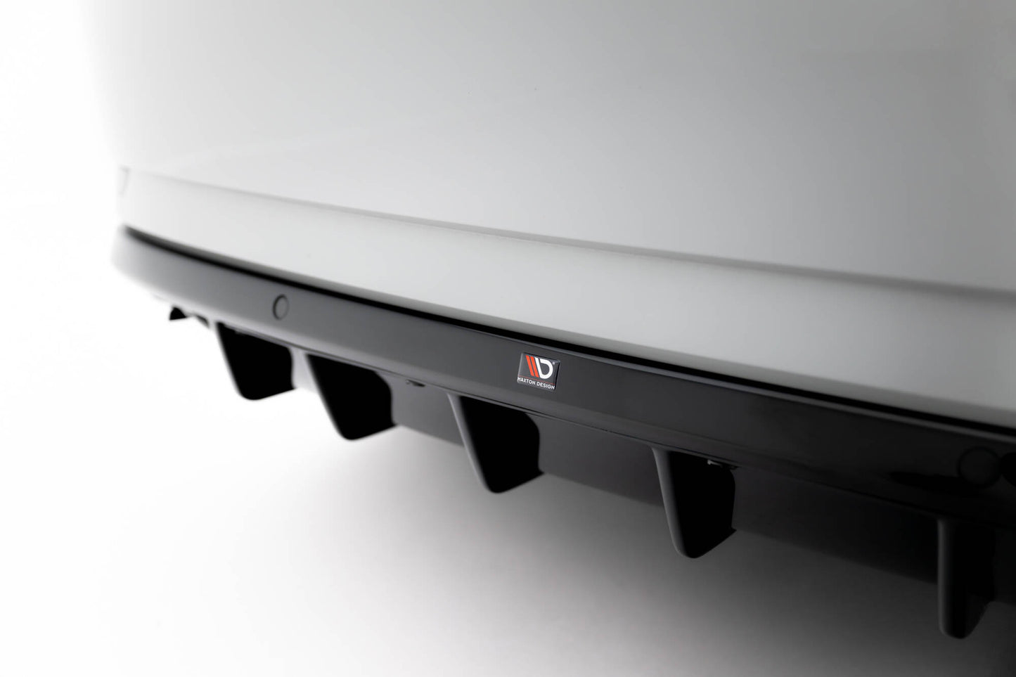 Diffusor Heck Ansatz für Skoda Superb Liftback / Combi Mk3 schwarz Hochglanz