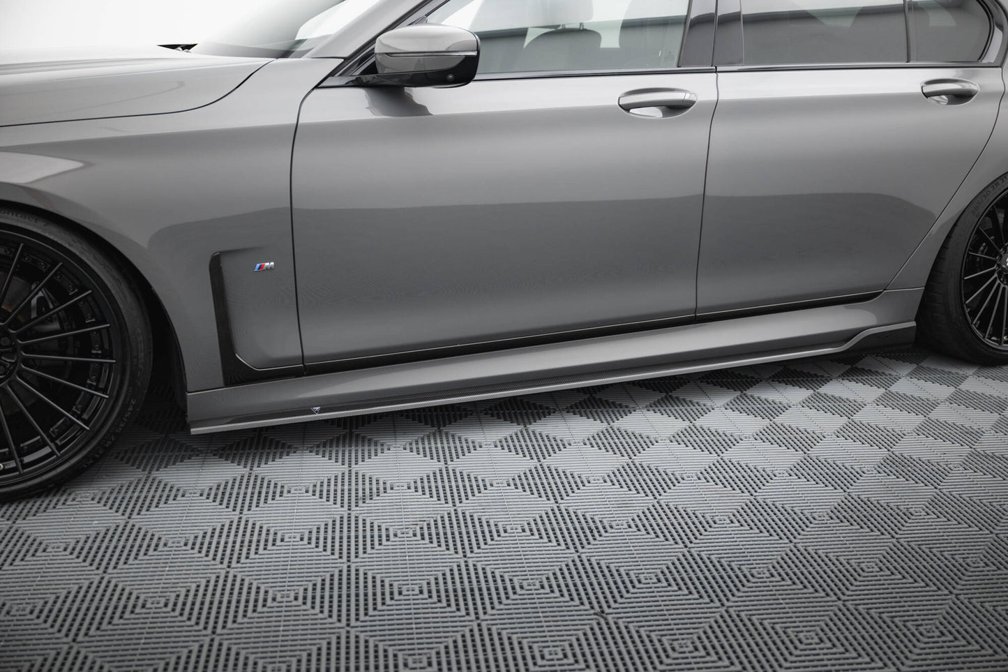 Set of Carbon Fiber Splitters BMW 7 M-Paket G11 Facelift schwarz matt