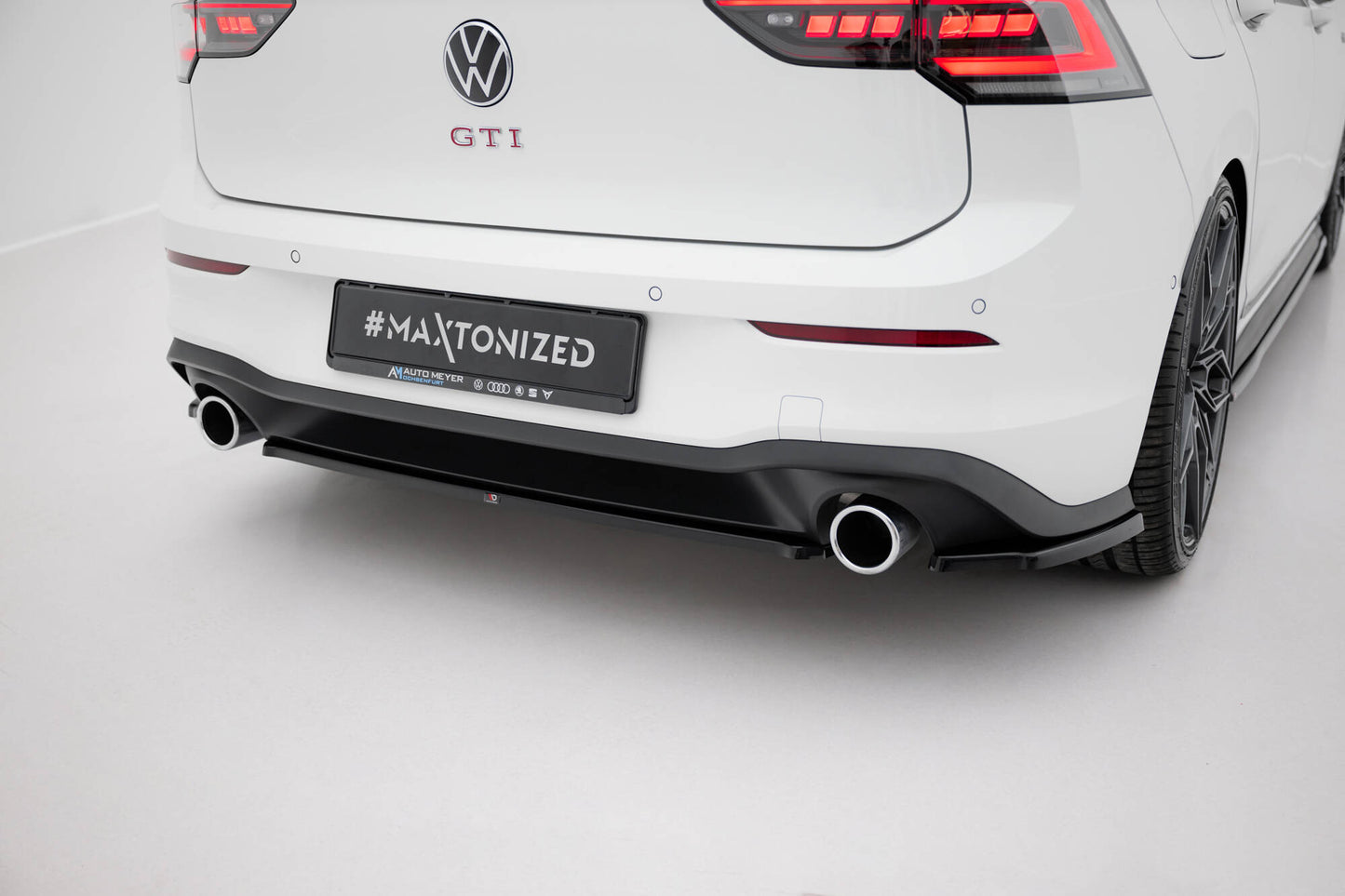 Heckansatz VW Golf GTI Mk8 schwarz Hochglanz